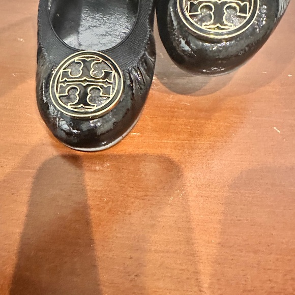 Tory Burch Wedges. Ladies 8.5 - Picture 3 of 12